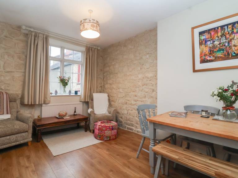 Children-friendly nice cottage with yard | Pets allowed — photo 5