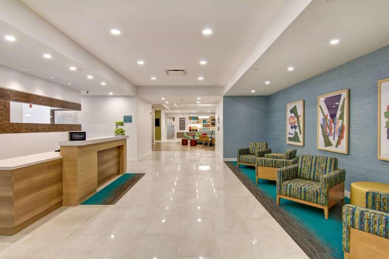 Home2 Suites by Hilton Montreal Dorval — photo 5