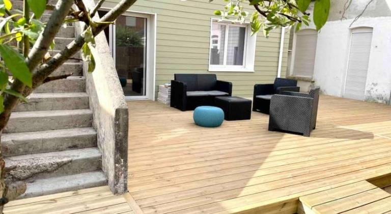 Rental apartment with patio — photo 5