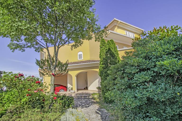 Apartment with patio in Rovinj