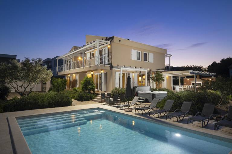 Ferienhaus in Ližnjan, Šišan f&uuml;r max. 12 Personen