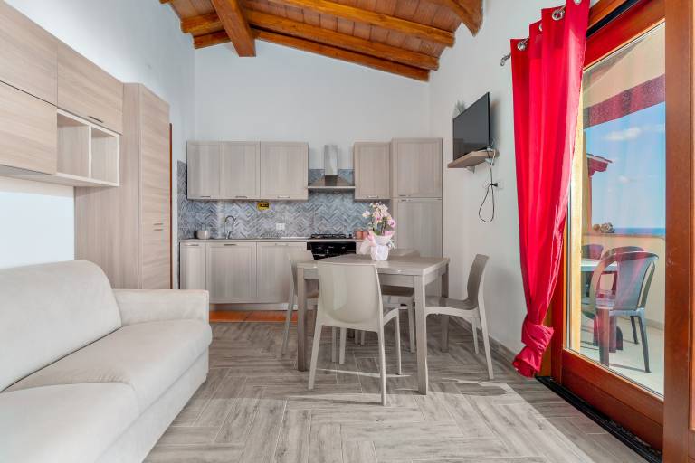 Holiday Apartment 'La Finestra sul Mare' with Sea View & Terrace — photo 3