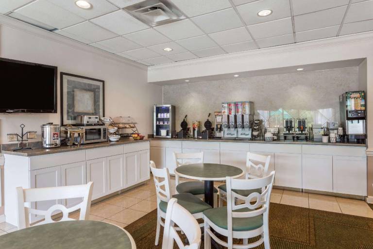 Extended Stay America Suites - Bristol — photo 4