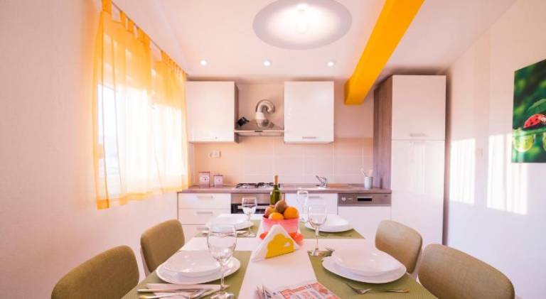 Rental apartment with 2 rooms for 4 persons — photo 2