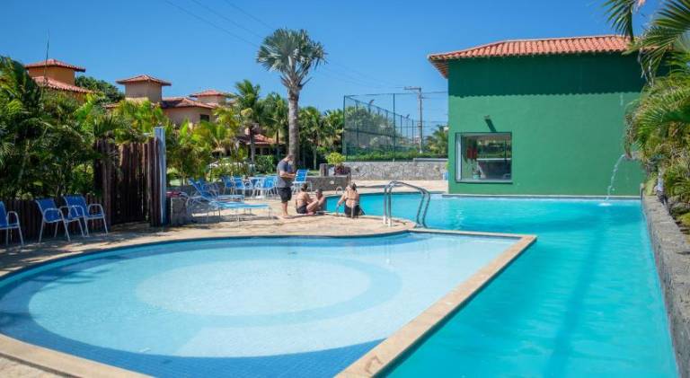 House with pool — photo 2