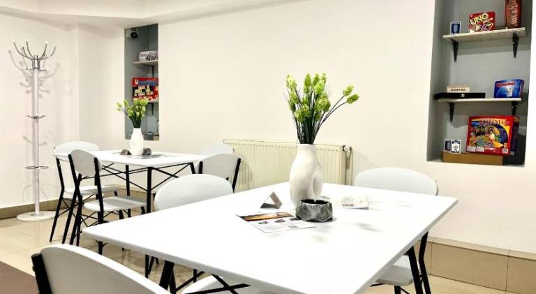 Wonderful serviced apartment with terrace & yard | Pets are welcome — photo 3