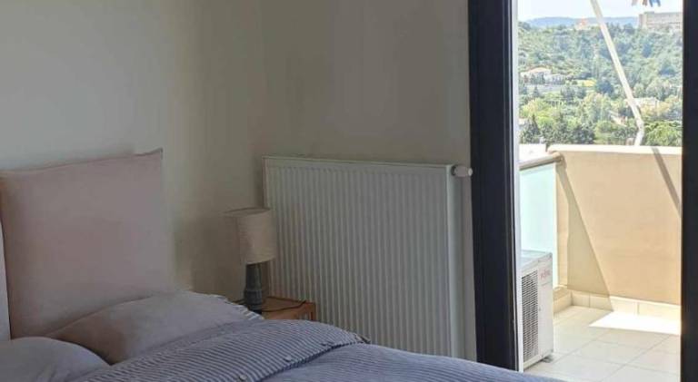 Holiday apartment with patio & hot tub — photo 2