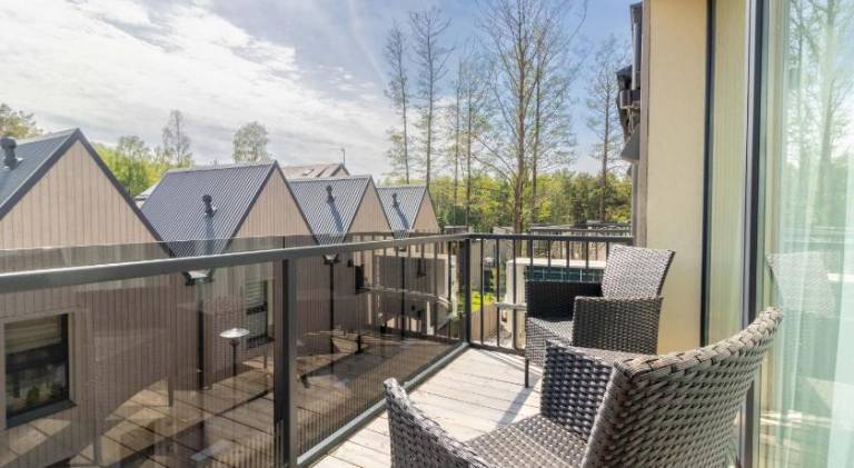 Apartment with pool & sauna — photo 3