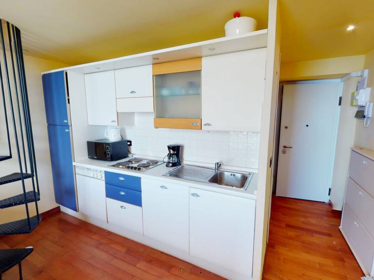 Studio with mezzanine, sea view, Wi-Fi, near beach — photo 4