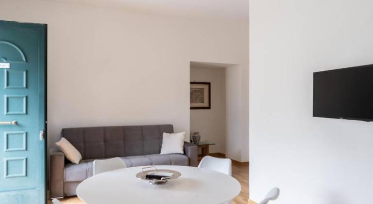 Holiday apartment with garden — photo 2