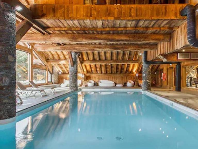 Rental apartment with patio & heated pool — photo 3