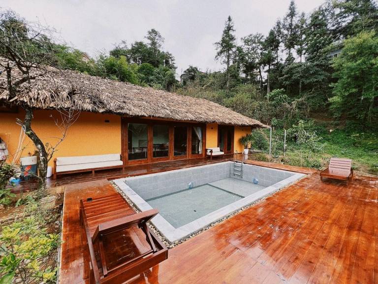 Vacation home with garden, pool & jacuzzi — photo 5