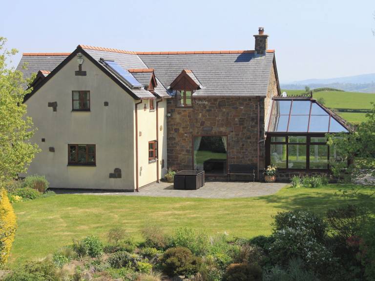 Cottage Newtown