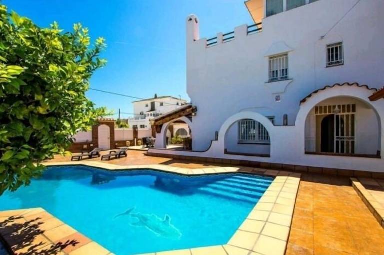 Villa  Cubelles