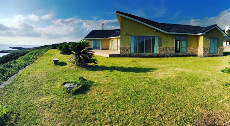 200 m&sup2; Villa