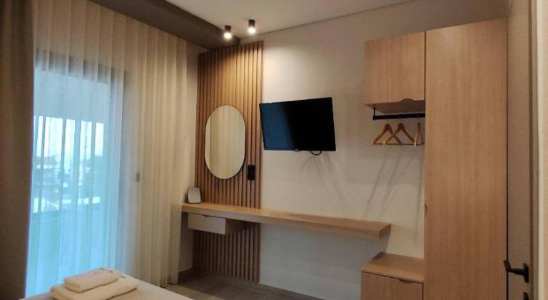 Serviced apartment with garden & patio in Thasos