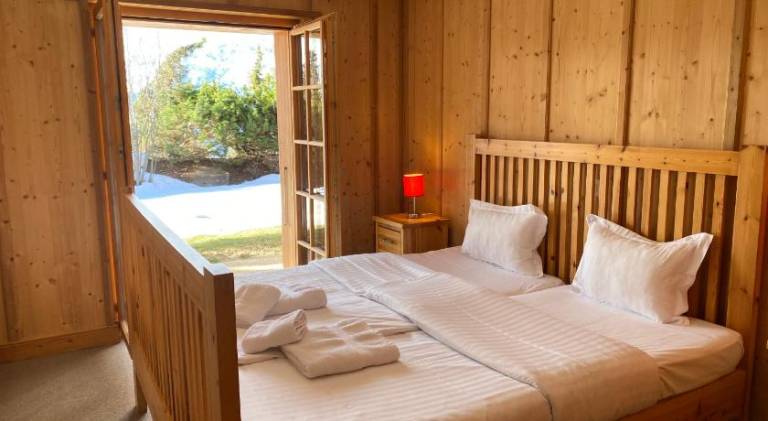 Chalet with 4 rooms for 10 persons — photo 2