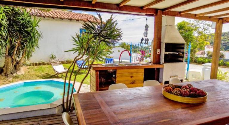 Vacation home with 3 rooms for 8 persons in Búzios