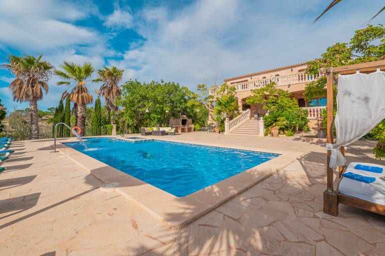 Holiday Home Finca Can Roca with Sea View, Pool & Wi-Fi in Santanyi