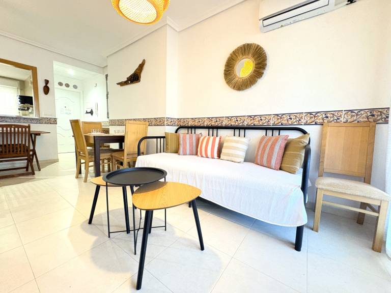 Apartment with patio & pool | Sea view — photo 5