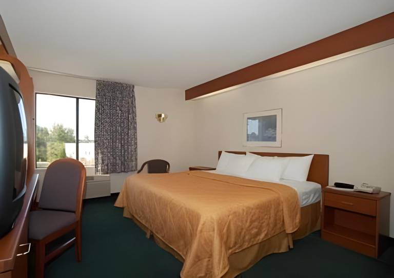 Baymont by Wyndham Mooresville — photo 2