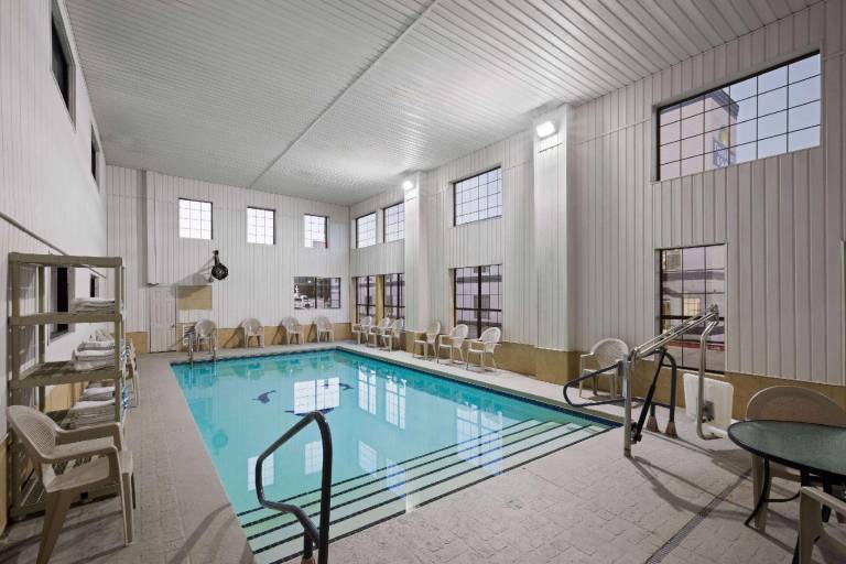 Days Inn by Wyndham Oklahoma City — photo 3