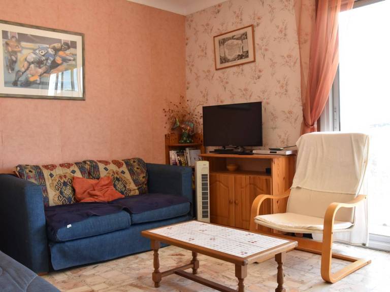 Apartment with 2 rooms for 6 persons — photo 3
