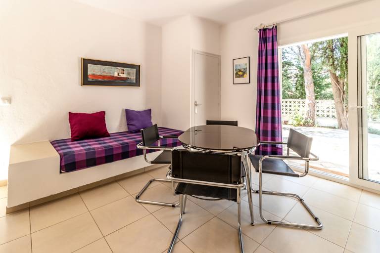 Apartment with terrace | Beach view — photo 3