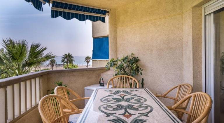 Rental apartment with terrace & private pool — photo 3