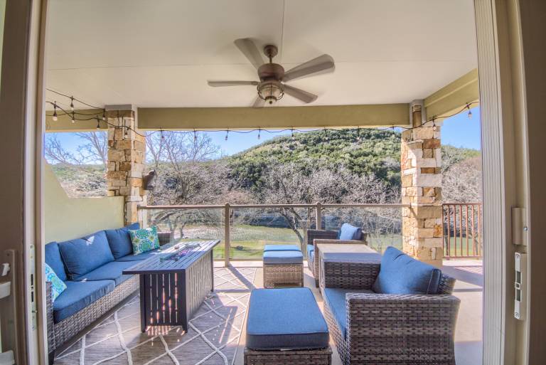Condo  Canyon Lake