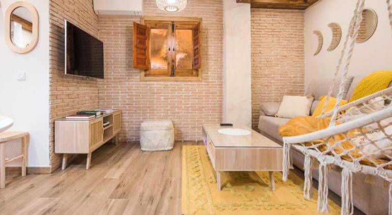 Pleasant apartment | Near Toledo Cathedral | Good for workation | Pets are welcome — photo 2