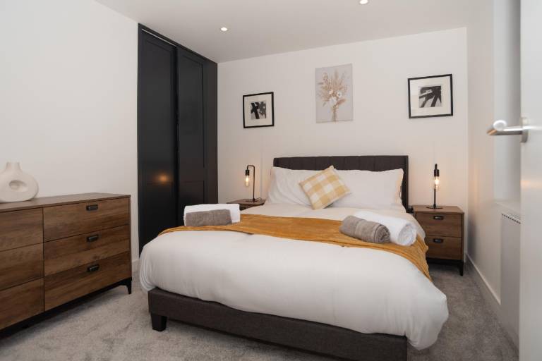 Jewellery Quarter Grand Luxury Urban Living Sleeps 10 — photo 2