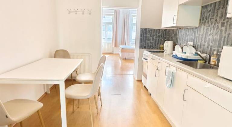 Apartment with 2 rooms for 5 persons — photo 3