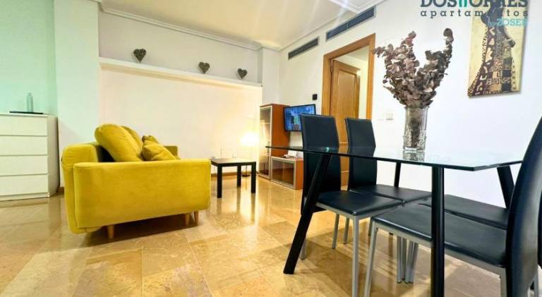 Apartamentos Dos Torres Gandalf - Excelente ubicacion centrica con garaje incluido in Zaragoza
