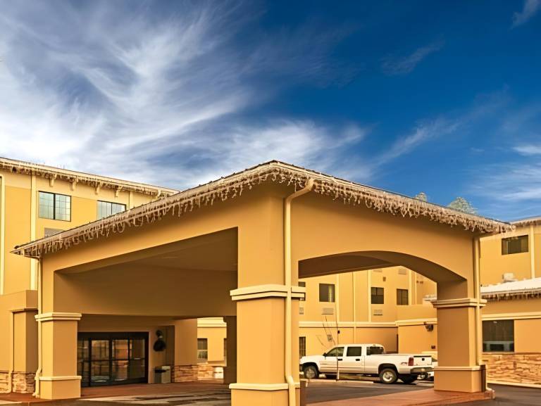 Hotel Ruidoso - Midtown in Ruidoso, NM