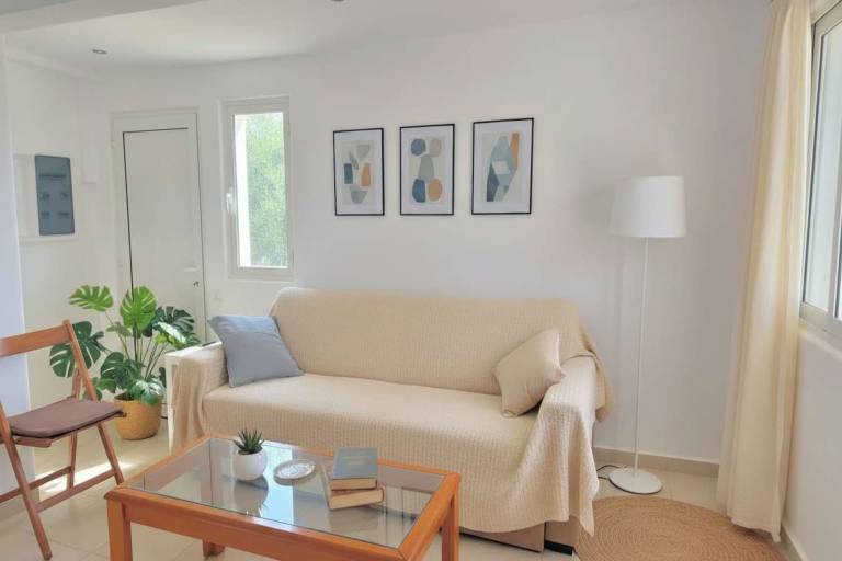 Chic White Marsis Paros Apt