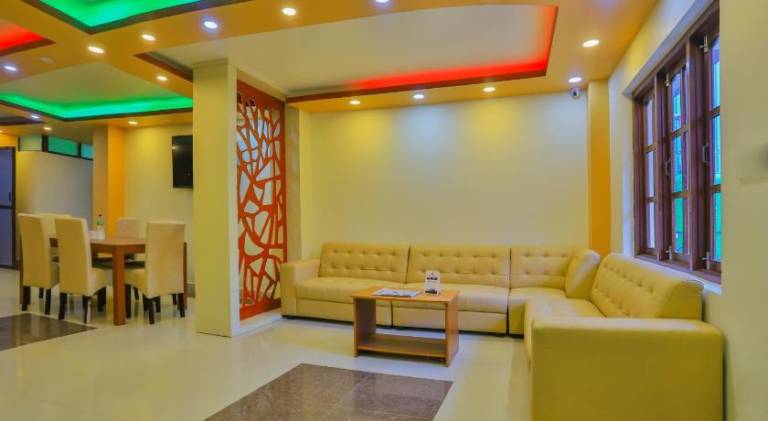 OYO 589 Hotel Trimurti — photo 4