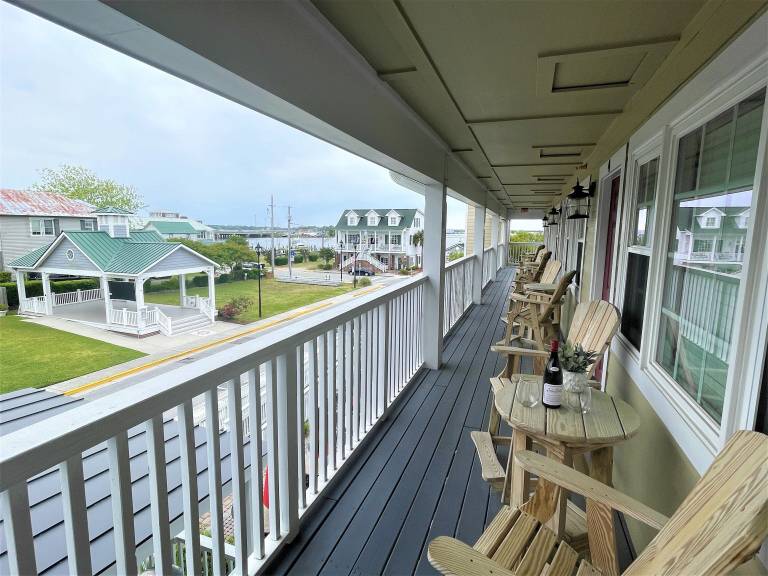 Condo  Swansboro
