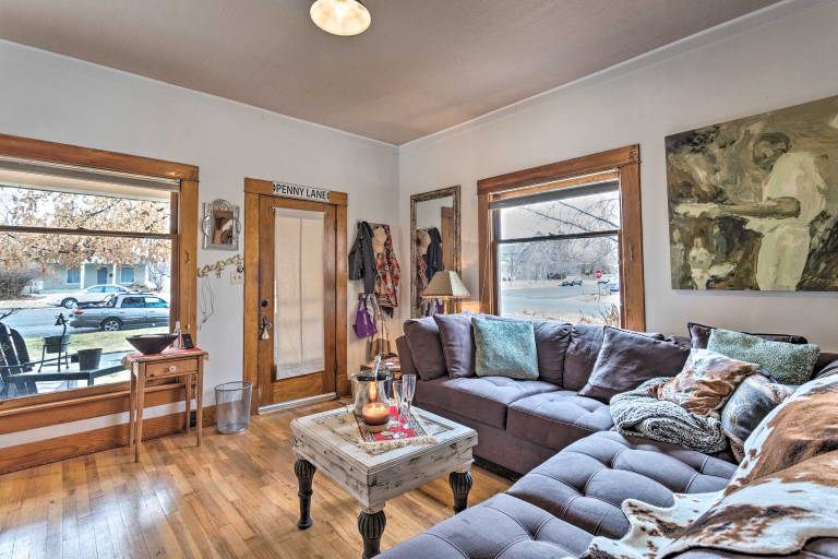 Lovely Montrose Home w/ Yard: Walk to Dtwn & Park! — photo 5