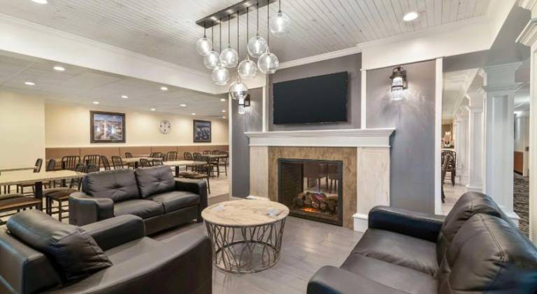 Best Western Plus Plattsburgh — photo 4