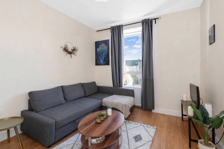 Edinburgh BEACH Apartment Free on-street parking in Edinburgh