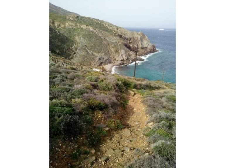 Holiday Home 'Seagull Syros Seaside' with Sea View, Private Terrace and Wi-Fi — photo 4