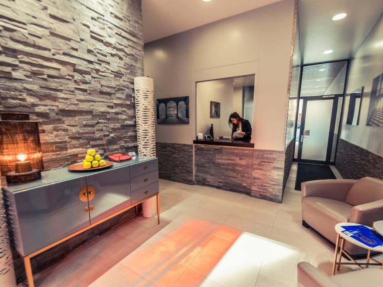Serviced apartment with patio | Next to Parc des Bastions | Suitable for remote work — photo 5