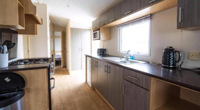 3 Bed, 8 Berth Caravan For Hire At St Osyth Park Near Clacton-On-Sea Ref 28039Cw — photo 5
