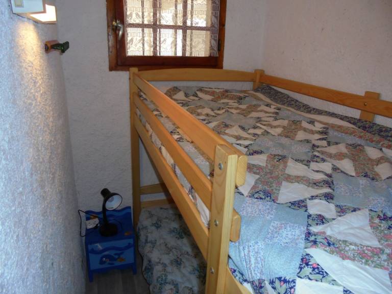 Studio cabin for 4 near the beach — photo 4