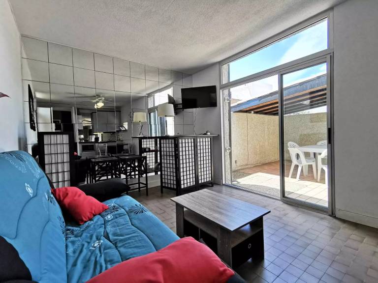 House with terrace — photo 5