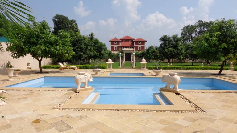 Resort Gambhirpura