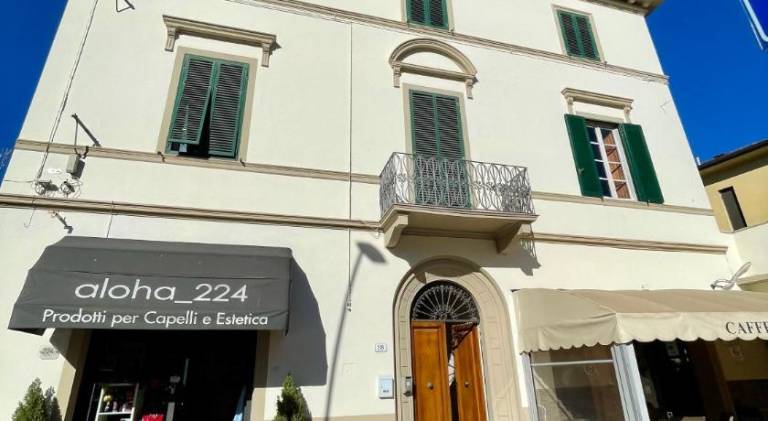 Apartment | Near Santissima Trinità — photo 4