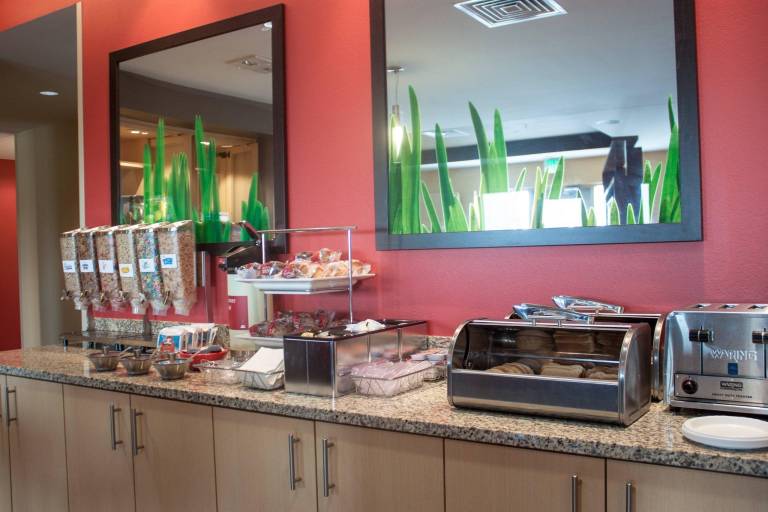 TownePlace Suites by Marriott Beaumont Port Arthur — photo 4