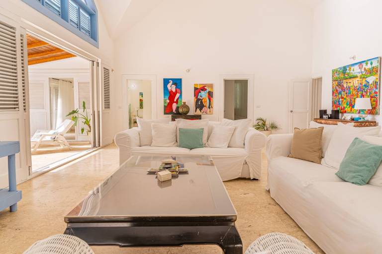 Villa with barbecue & private pool — photo 2